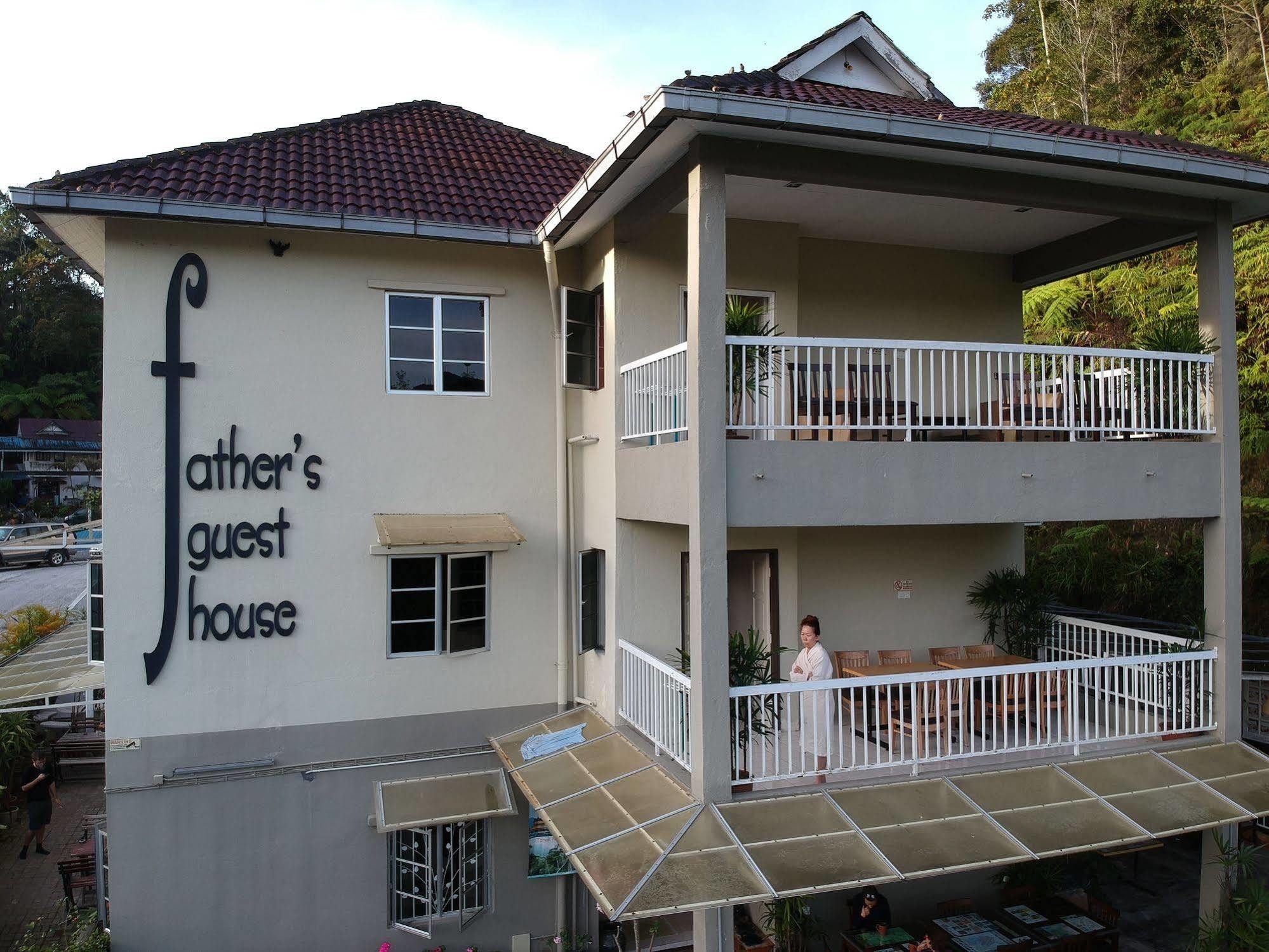 Father S Guest House Tanah Rata Esterno foto