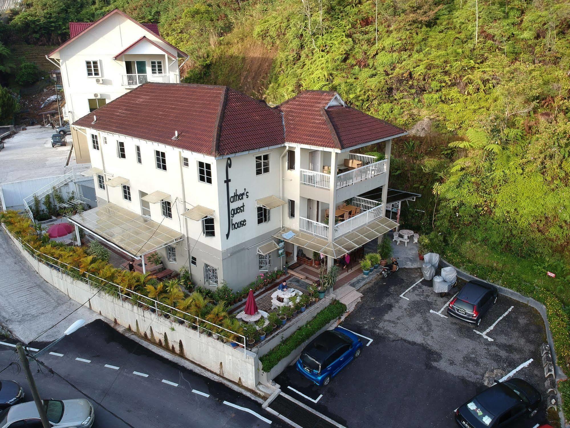 Father S Guest House Tanah Rata Esterno foto